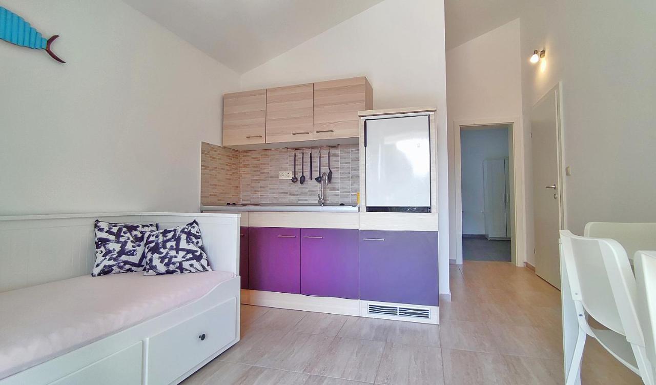 Apartmani Bodo Drvenik  Esterno foto