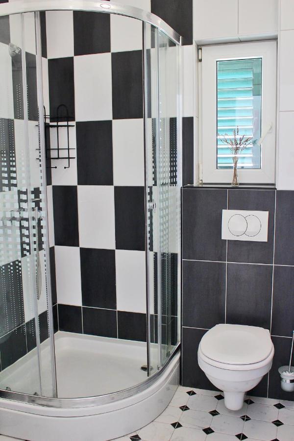 Apartmani Bodo Drvenik  Esterno foto