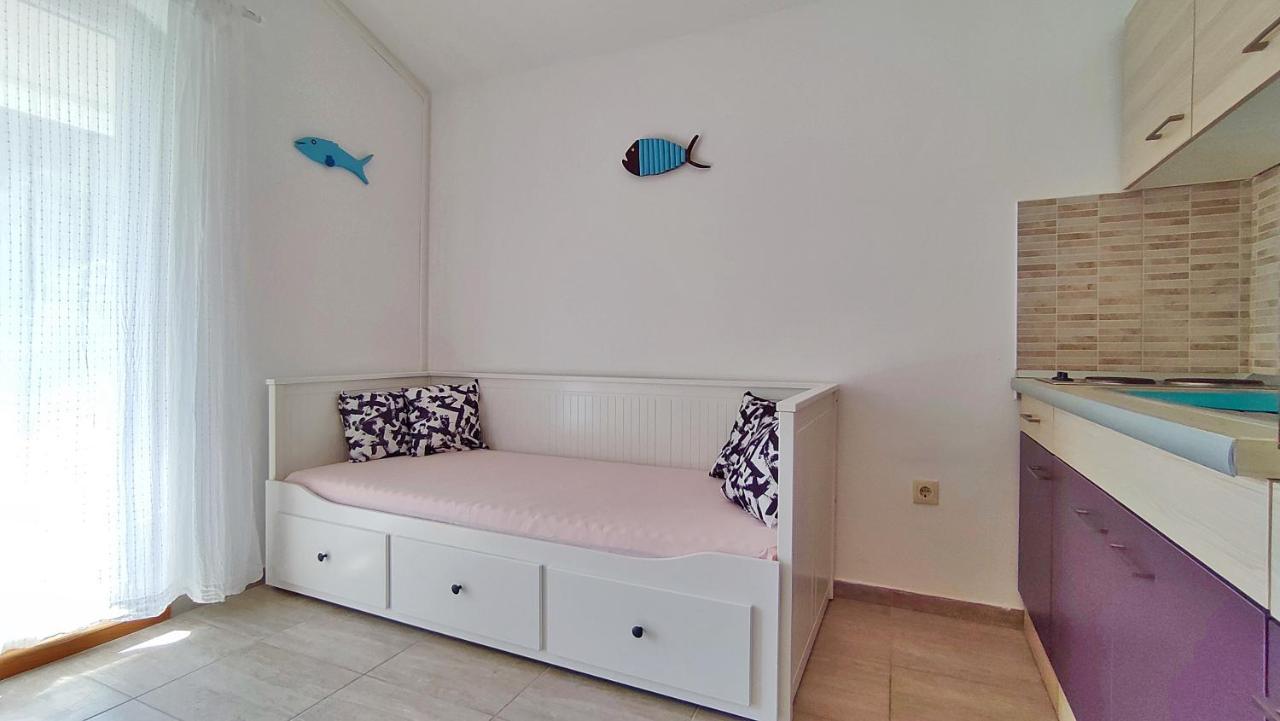 Apartmani Bodo Drvenik  Esterno foto