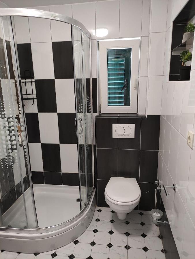 Apartmani Bodo Drvenik  Esterno foto